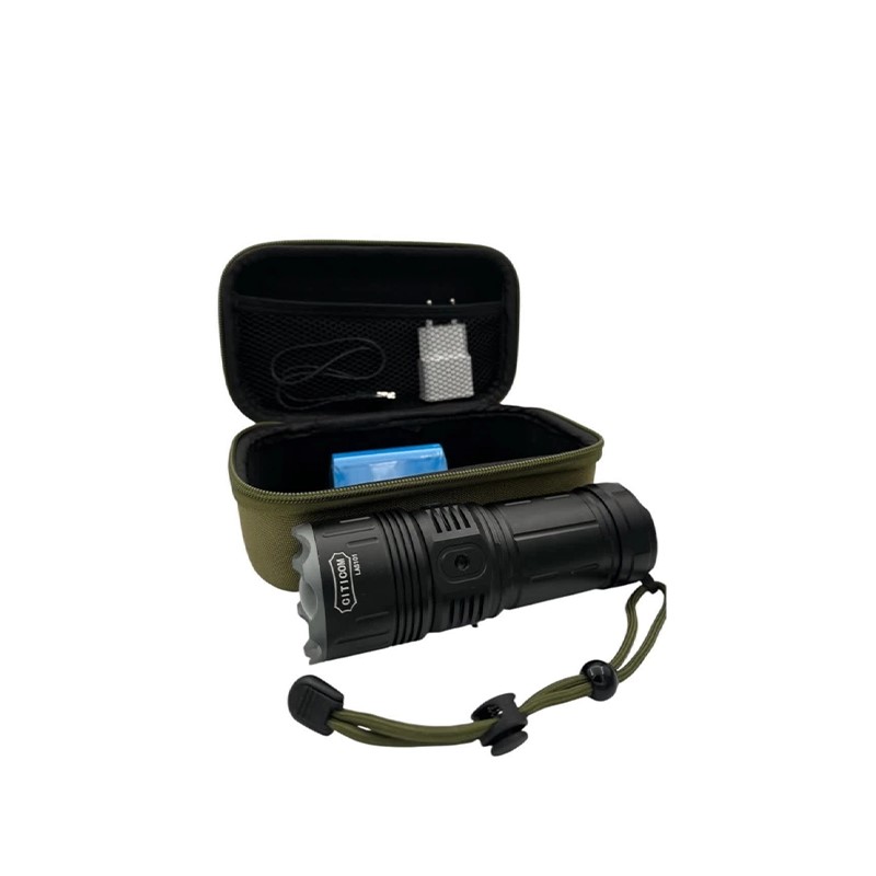 چراغ قوه شارژی ضد آب قابلیت پاور بانک مدل TC-SLA-101 چراغ قوه شارژی ضد آب قابلیت پاور بانک مدل TC-SLA-101-نمای نزدیک